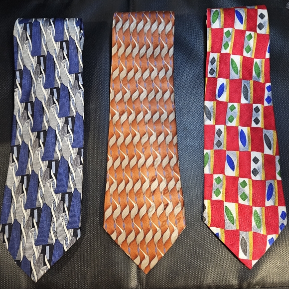 Elegant Blue, Orange, and Red Patterned Men's Ties - Picture 1 of 5